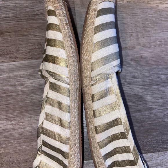 Old Navy Gold & Cream Slip-on Slippers Girls Size 3 - Picture 4 of 6